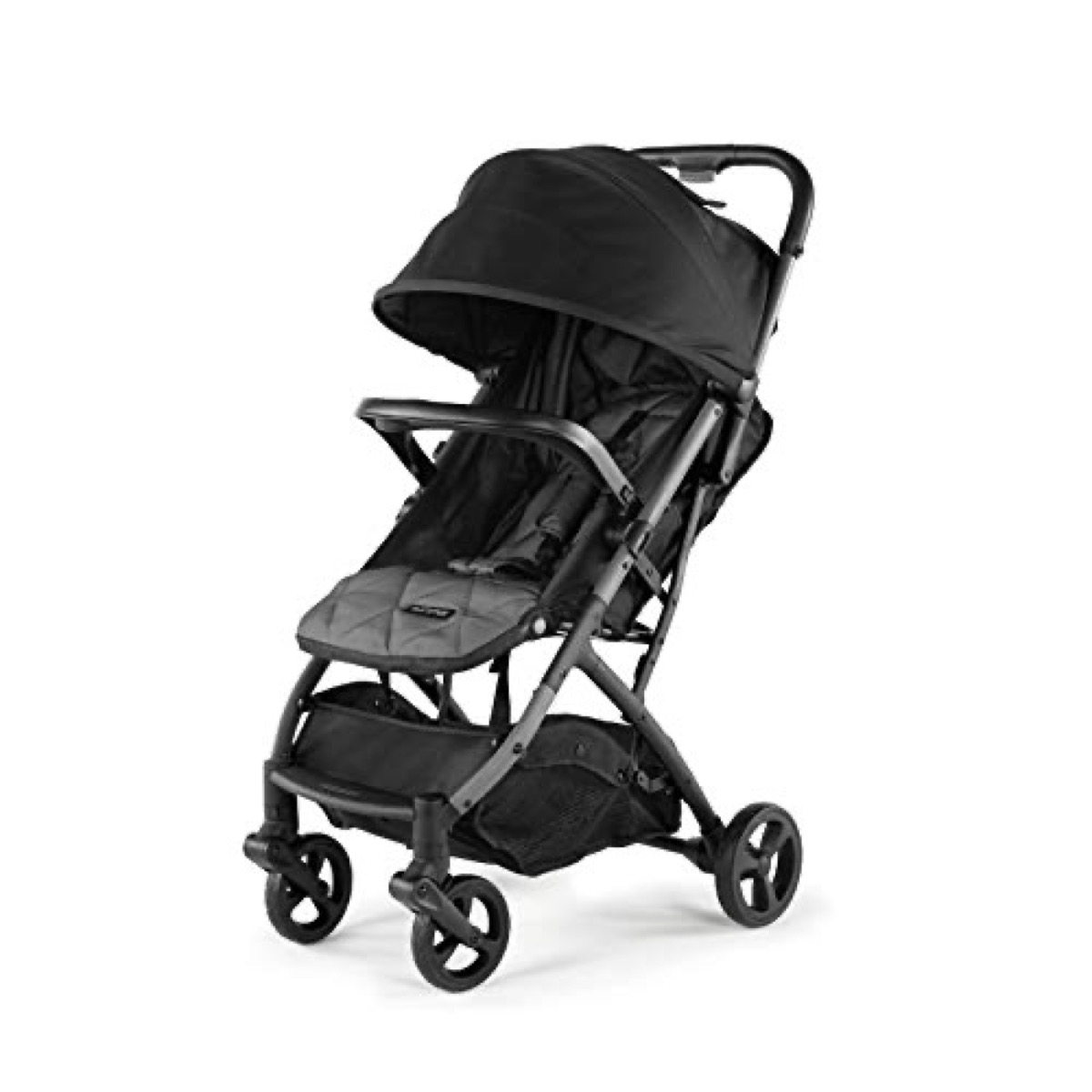 Same black Summer 3Dpac CS compact stroller from a slightly different three-quarter angle against a white background.